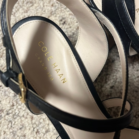 Cole Haan Black Strappy Block Heeled Sandals 8 - Picture 3 of 11